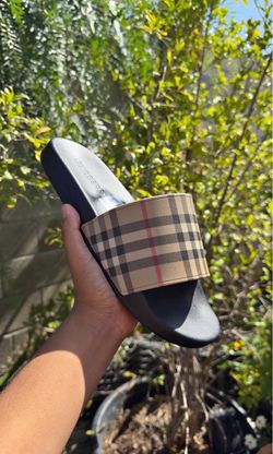 Burberry slides