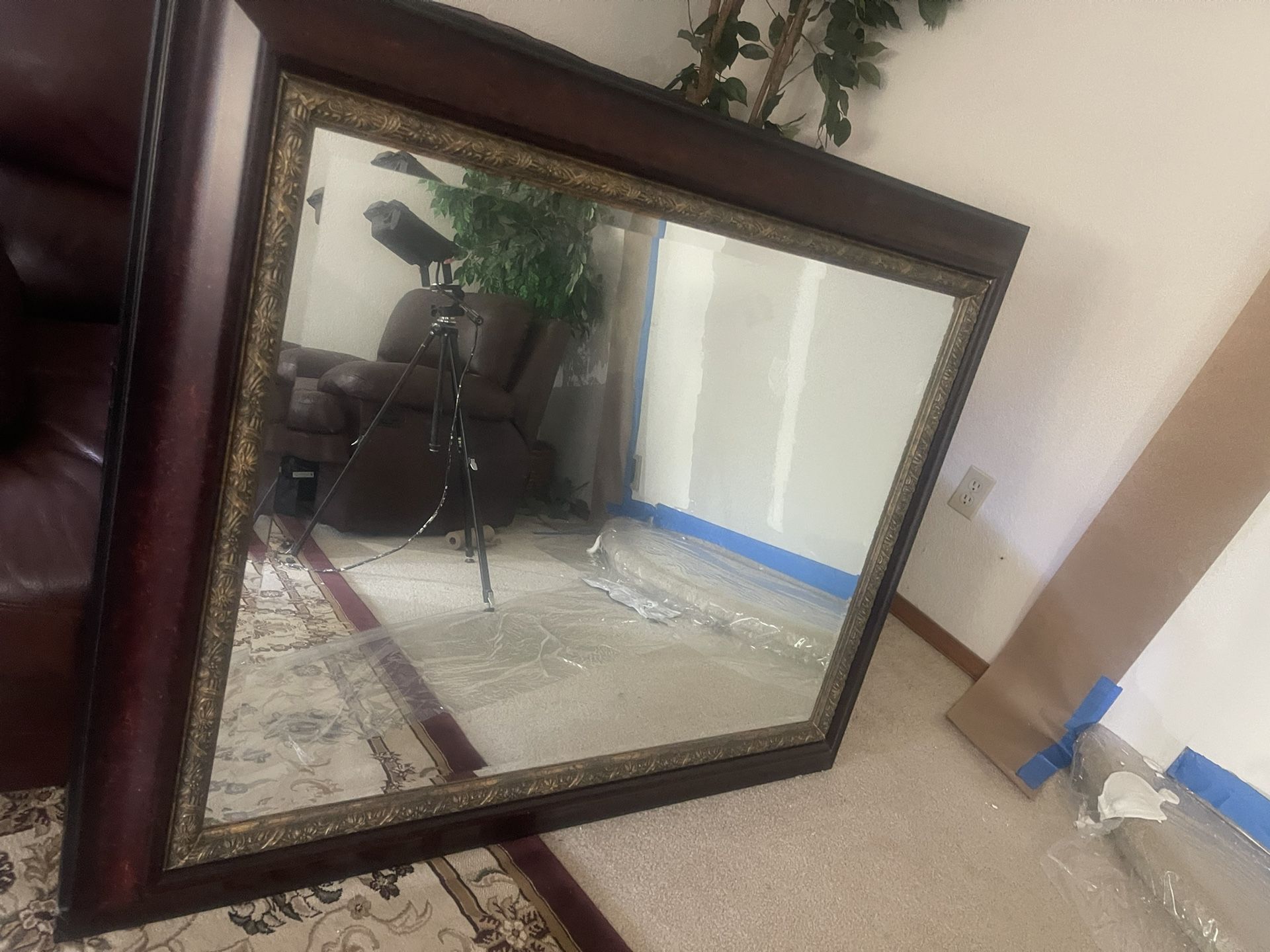 Sophisticated Wall Mirror