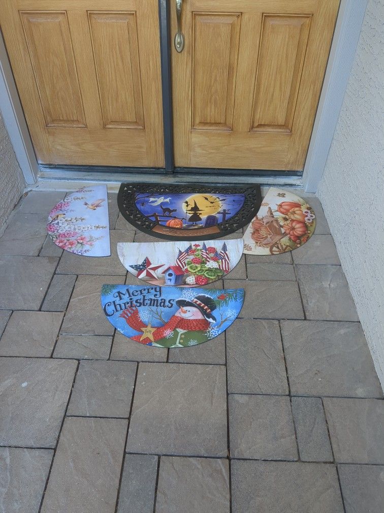 Doormat With Seasonal Inserts