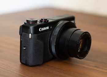 **MINT** Canon (Power Shot) G7X mark II