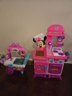 Minnie Mouse Play Kitchen and Ice Cream Cart
