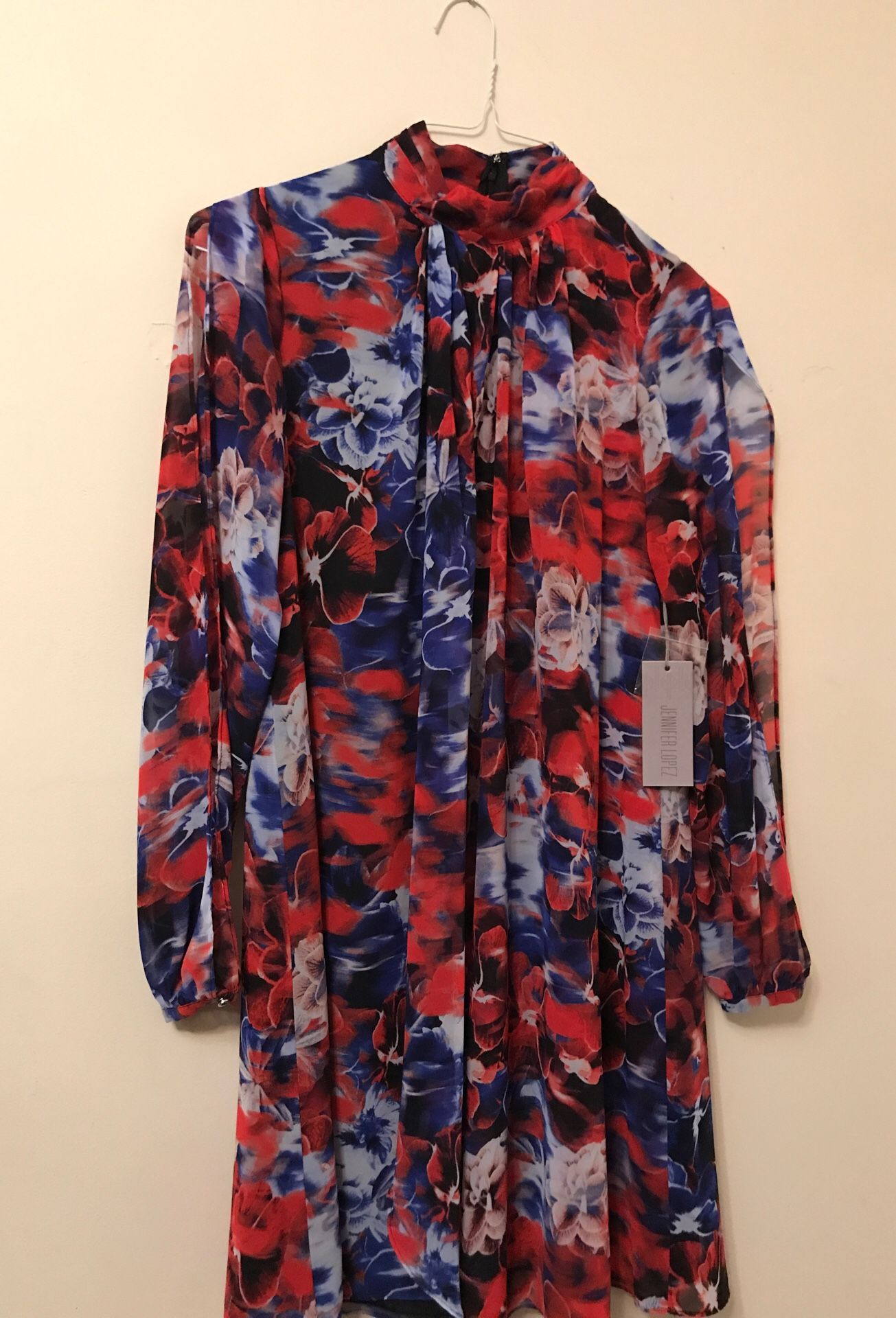 Jennifer Lopez Size 4 New with Tags