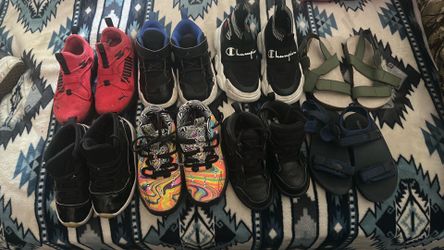 Boys Shoes 10c