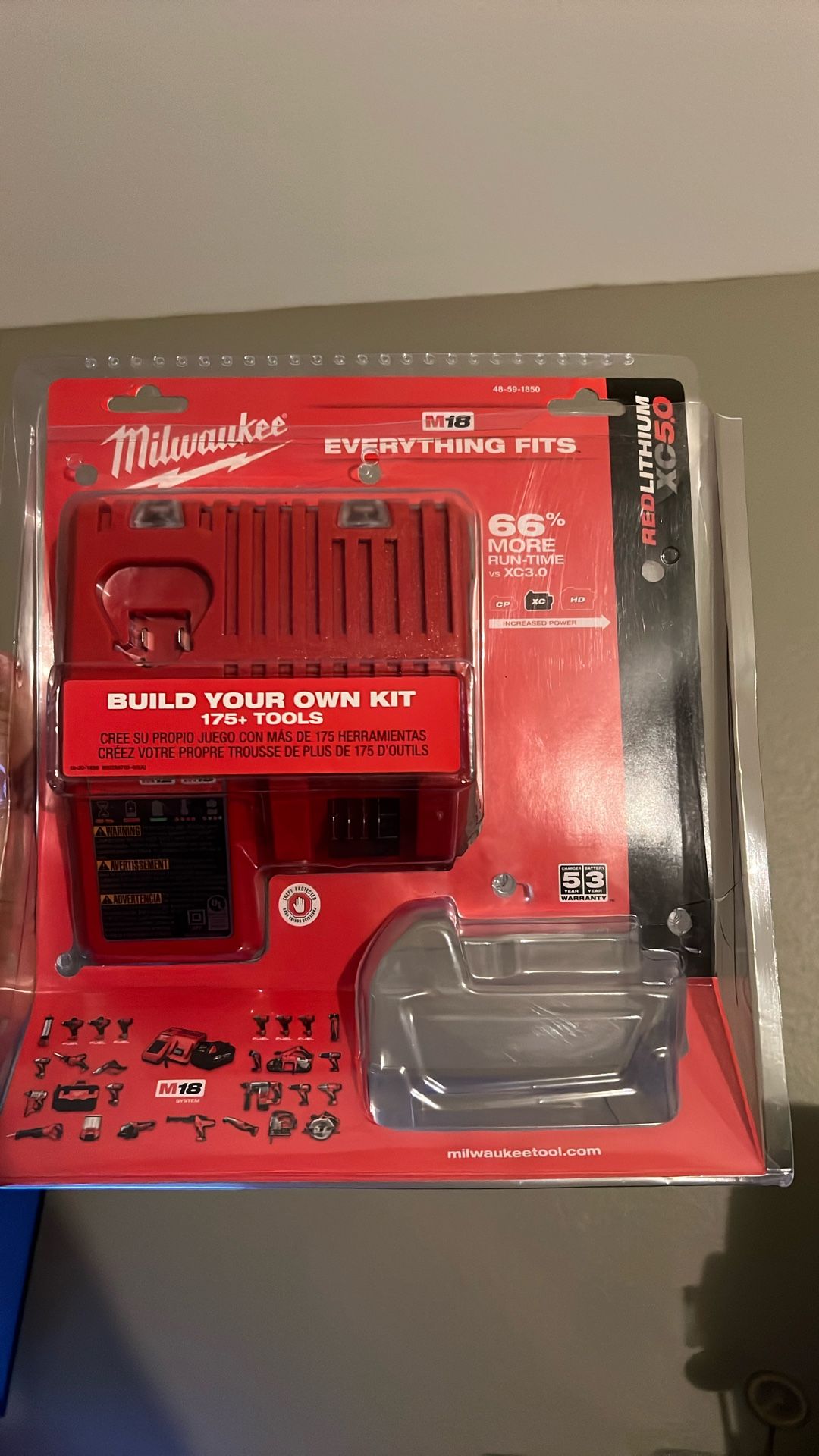 (4) Milwaukee M12/M18 Battery Charger
