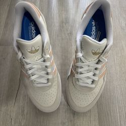 Adidas Tyshawn 2 Leather Trainers! Size 10