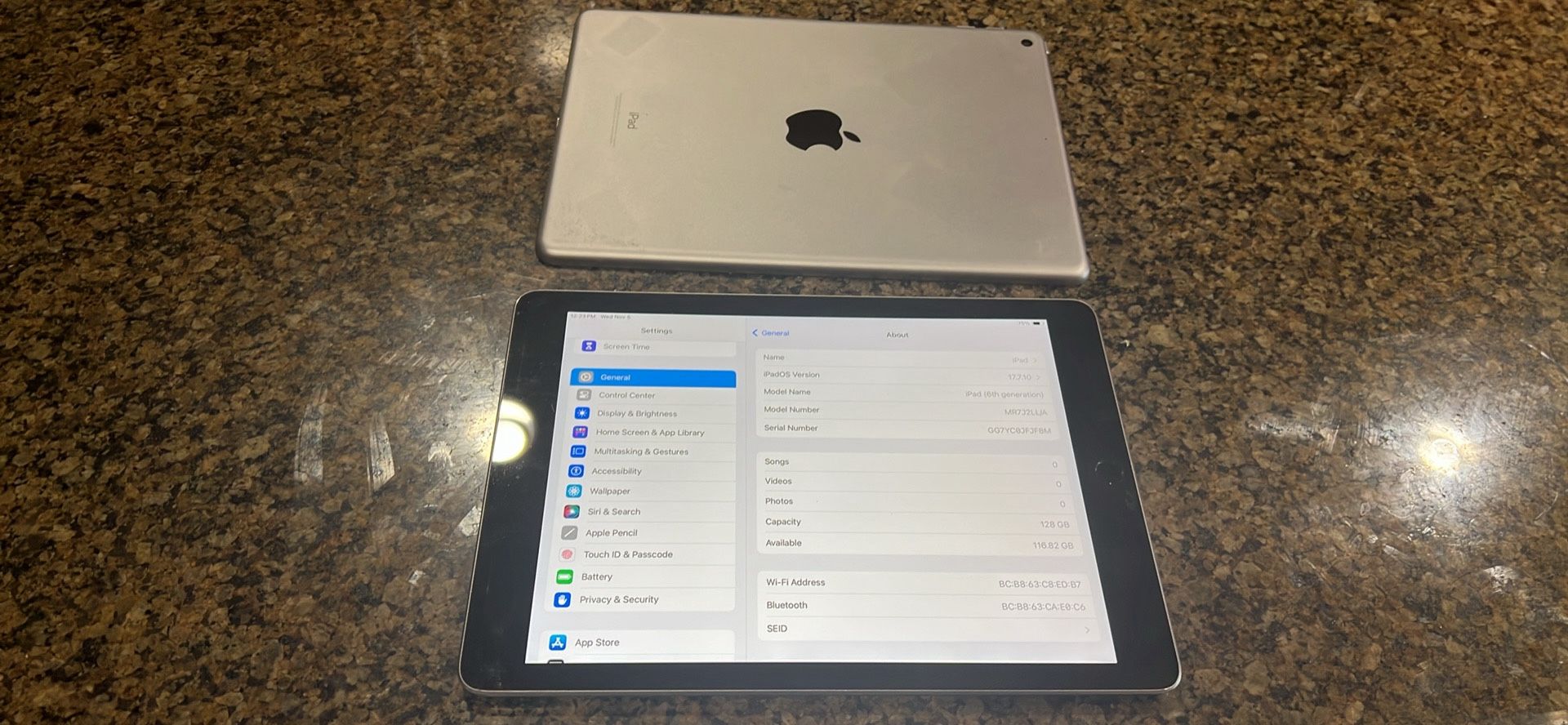Apple iPad 6 Th Gen 128 Gb Like New 