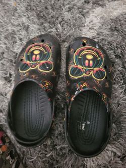 Disney crocs size 8 womens