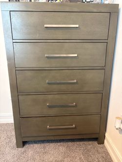 Dresser & twin size bed $85