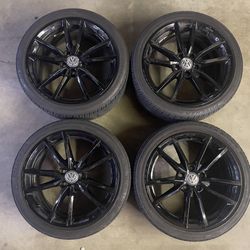 OEM VW GTI 18” Black Wheels w/ Bridgestone Tires – 225/40R18