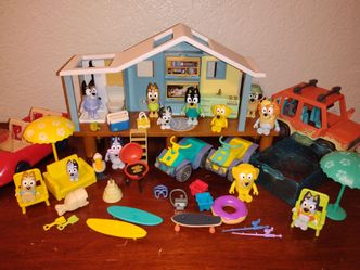 Bluey Friends & Family Beach Set ⛱️ 🌊