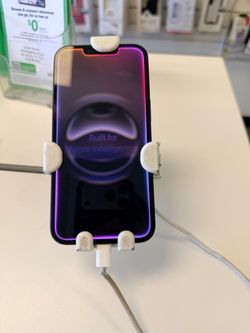 iPhone 16e