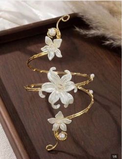 Shein arm cuff