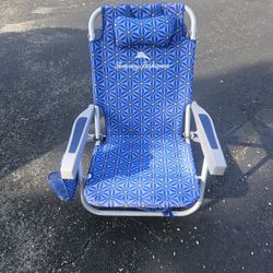 TOMMY BAHAMA SAND BEACH CHAIR WITH PILLOW AND BACKPACK