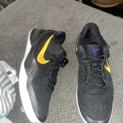Mens Nike Shoes Size 7