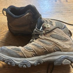 Merrell Hiking Boots Men’s 9.5