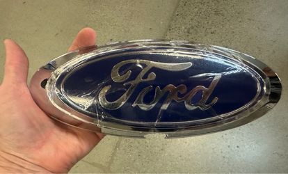 2004-14 Ford F150 rear camera Tailgate housing Emblem