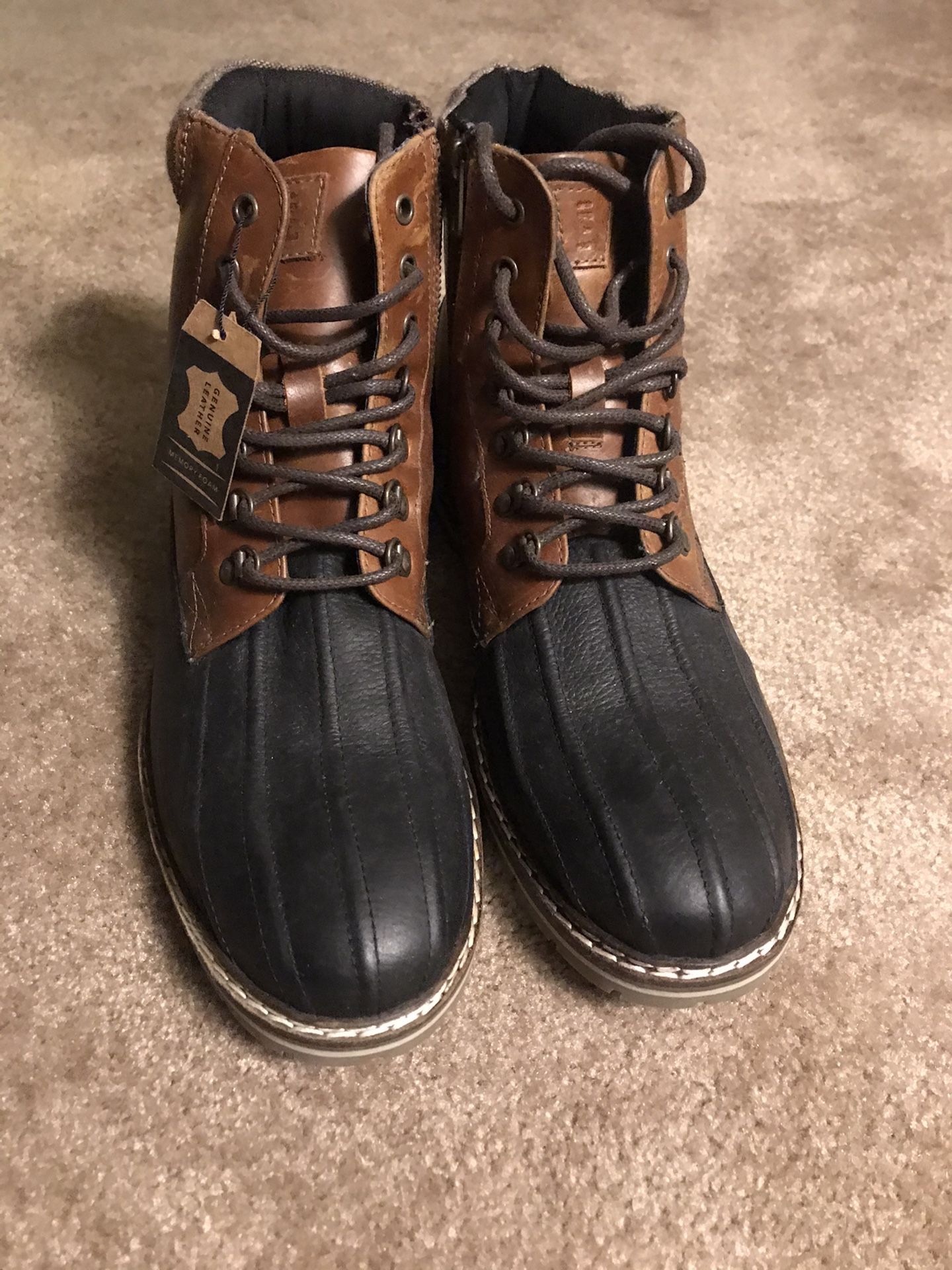 CREVO Water Resistant Duck Boot size 13