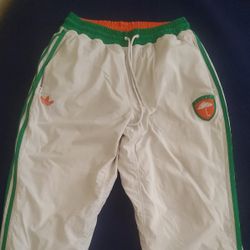 ADIDAS JOGGERS MEDIUM