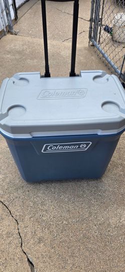 Coleman Rolling Cooler with Telescoping Handle