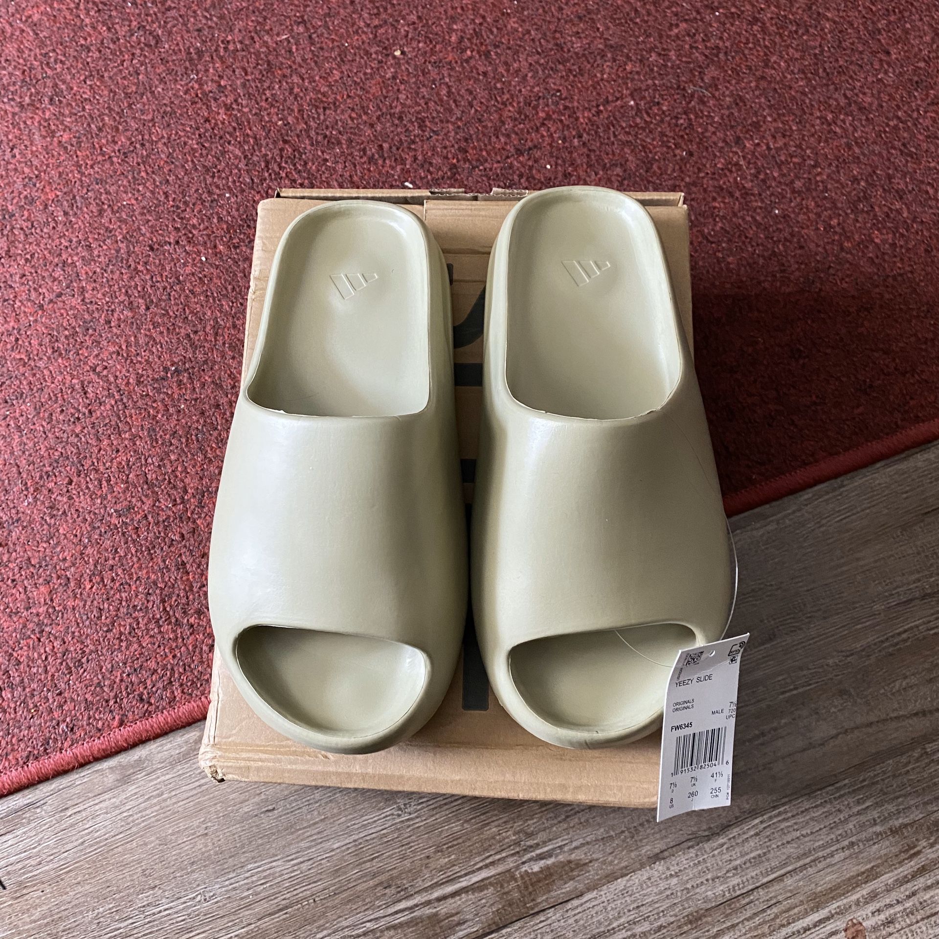 Yeezy Slides Resin