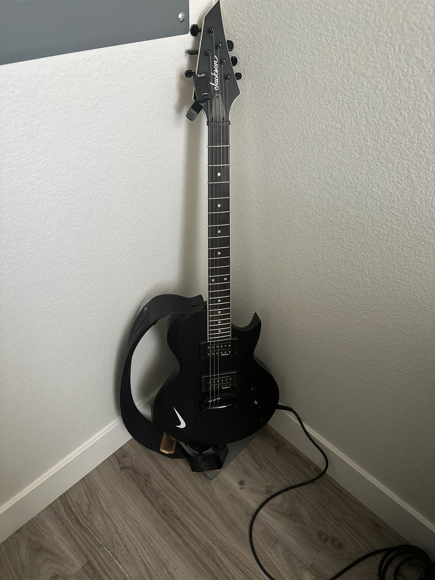 Jackson Electric Guitar + Amp