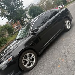 2013 Ford Taurus