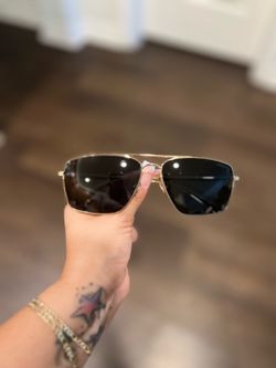 Eyes wear