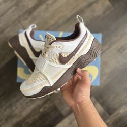 Travis Scott Field Jaxx “Light Chocolate” Size 10