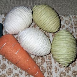 Easter Holiday Eggs Decor