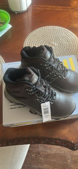 Bota de trabajo Waterproof y memory foam muy cómodas para trabajar en el campo