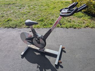 Stationary Bike / spinning bike