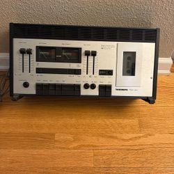 Tandberg TCD 320. . Stereo cassette deck.