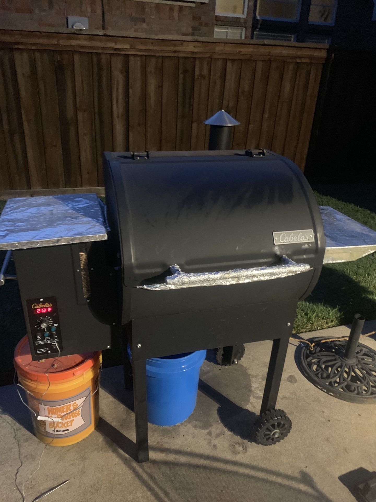 Cabelas Pellet Grill Smoker Like Traeger for Sale in Plano, TX OfferUp