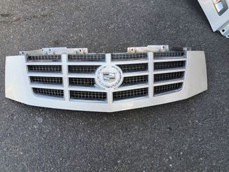 2007-2014 Cadillac Escalade complete upper Grill with emblem oem.