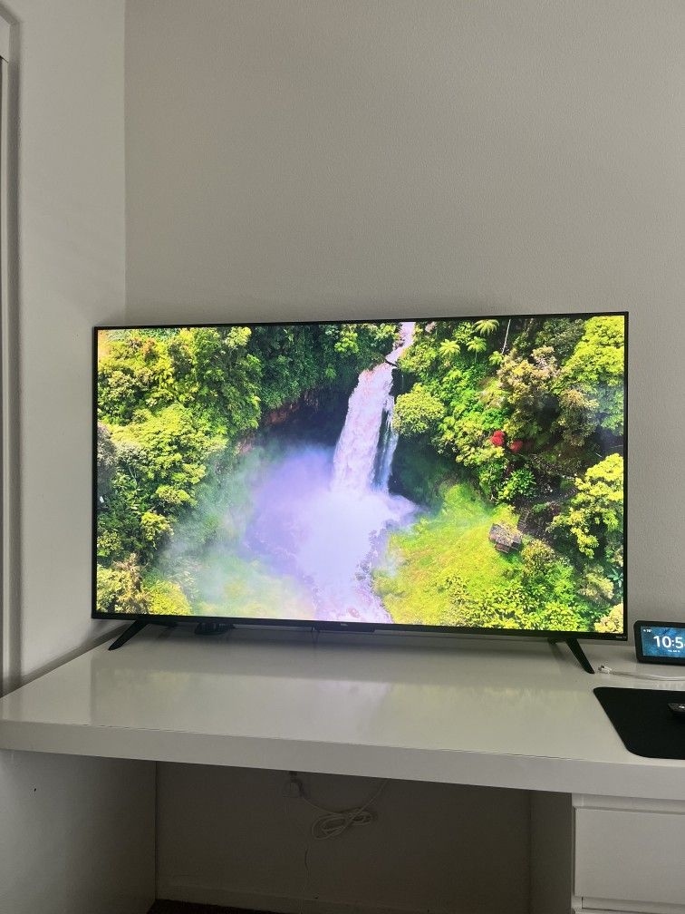 55 INCH TCL ROKU SMART TV 4K IN GOOD WORKING CONDITION, MISSING REMOTE