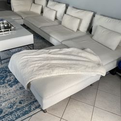 Interchangeable Large White Sofa 