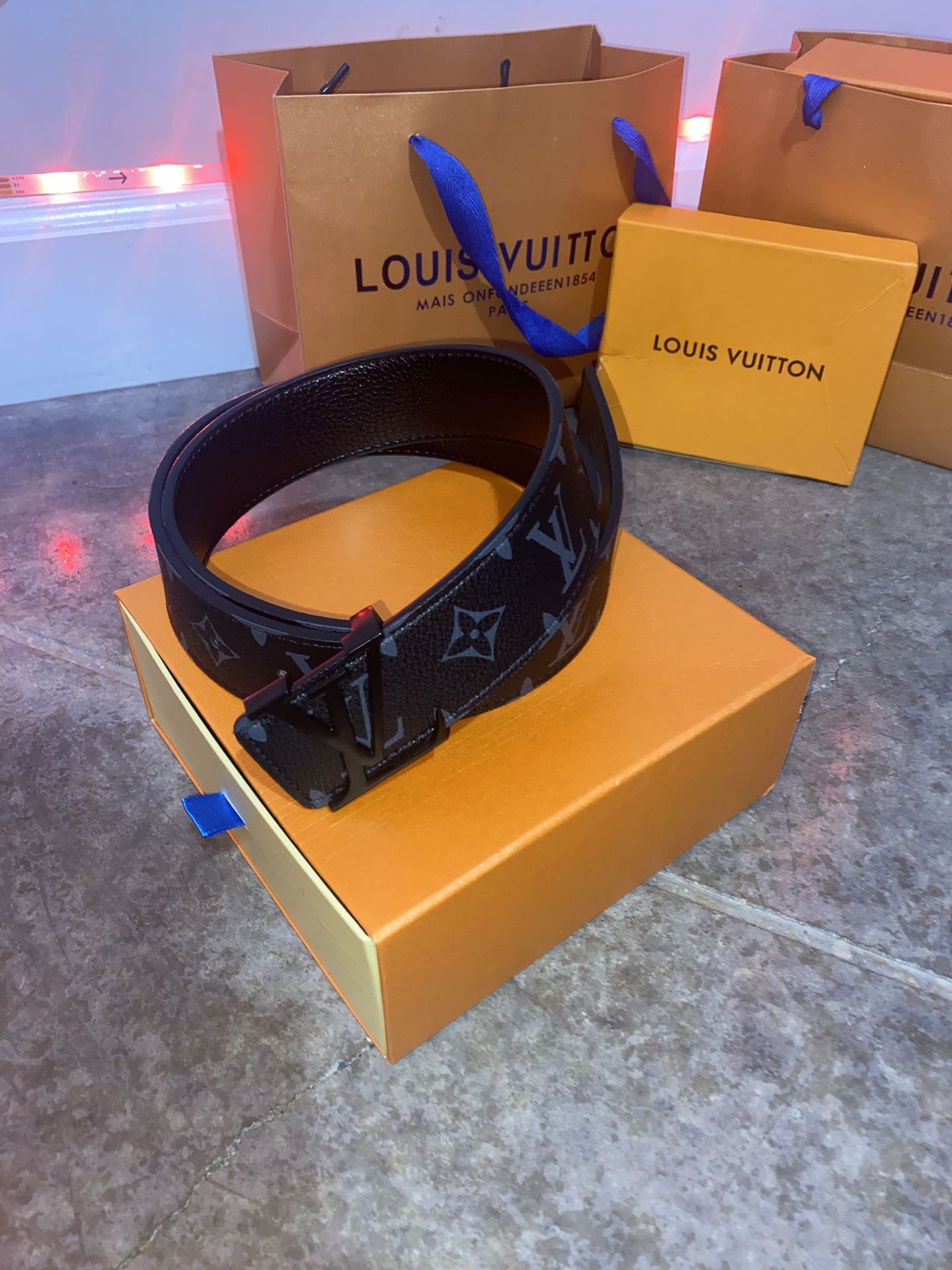 Louis Vuitton 