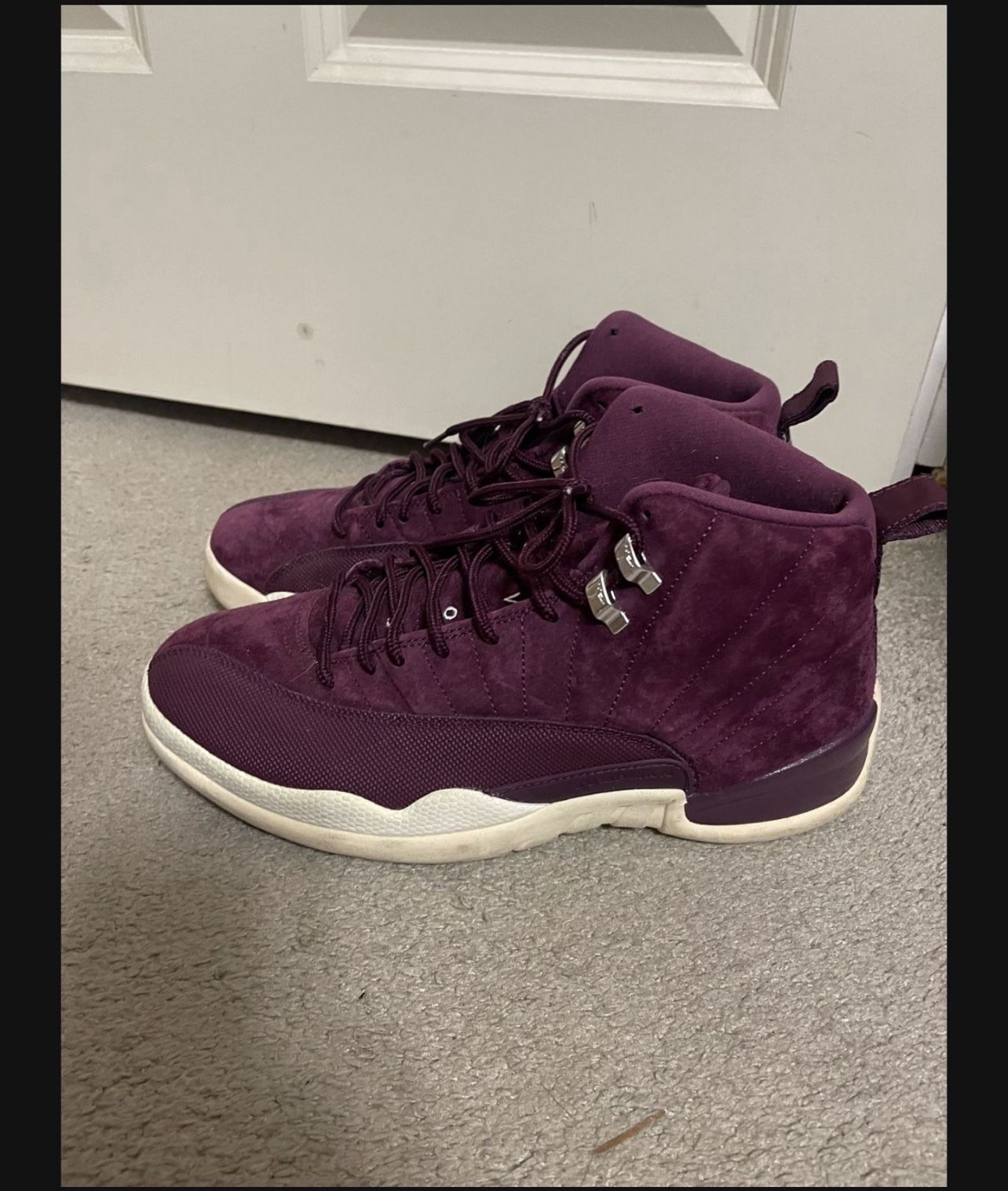 JORDAN 12 BORDEAUX SIZE 10.5