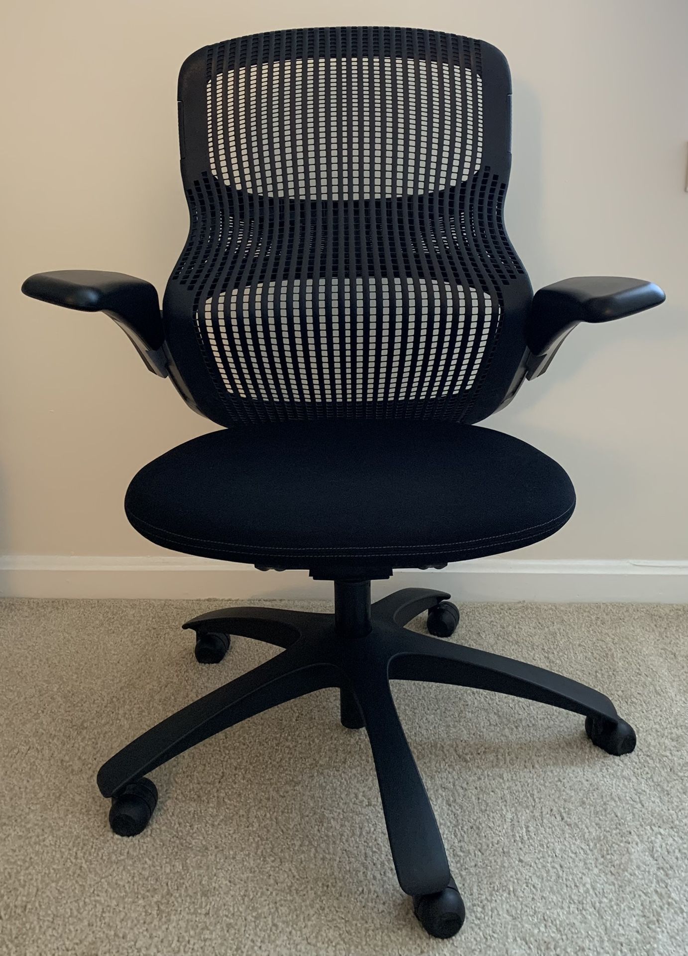 MOVING SALE - Knoll Office Chair Generation Chair Black