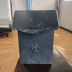 Metal   Mailbox