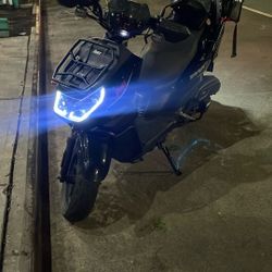 Tank 3 Moped 200cc