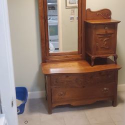 Antique Gentleman's Dresser 