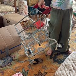 Melissa & Doug Toy Shopping Cart