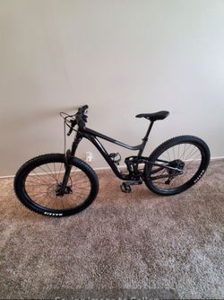 2021

Giant Trance X 29 (M)