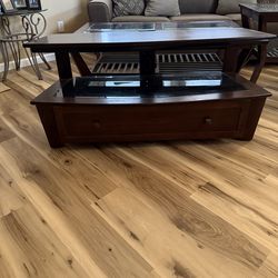 Tv console with drawer