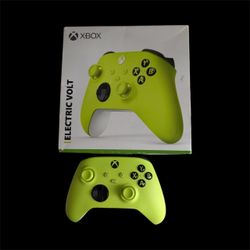 Xbox Wireless Controller – Electric Volt