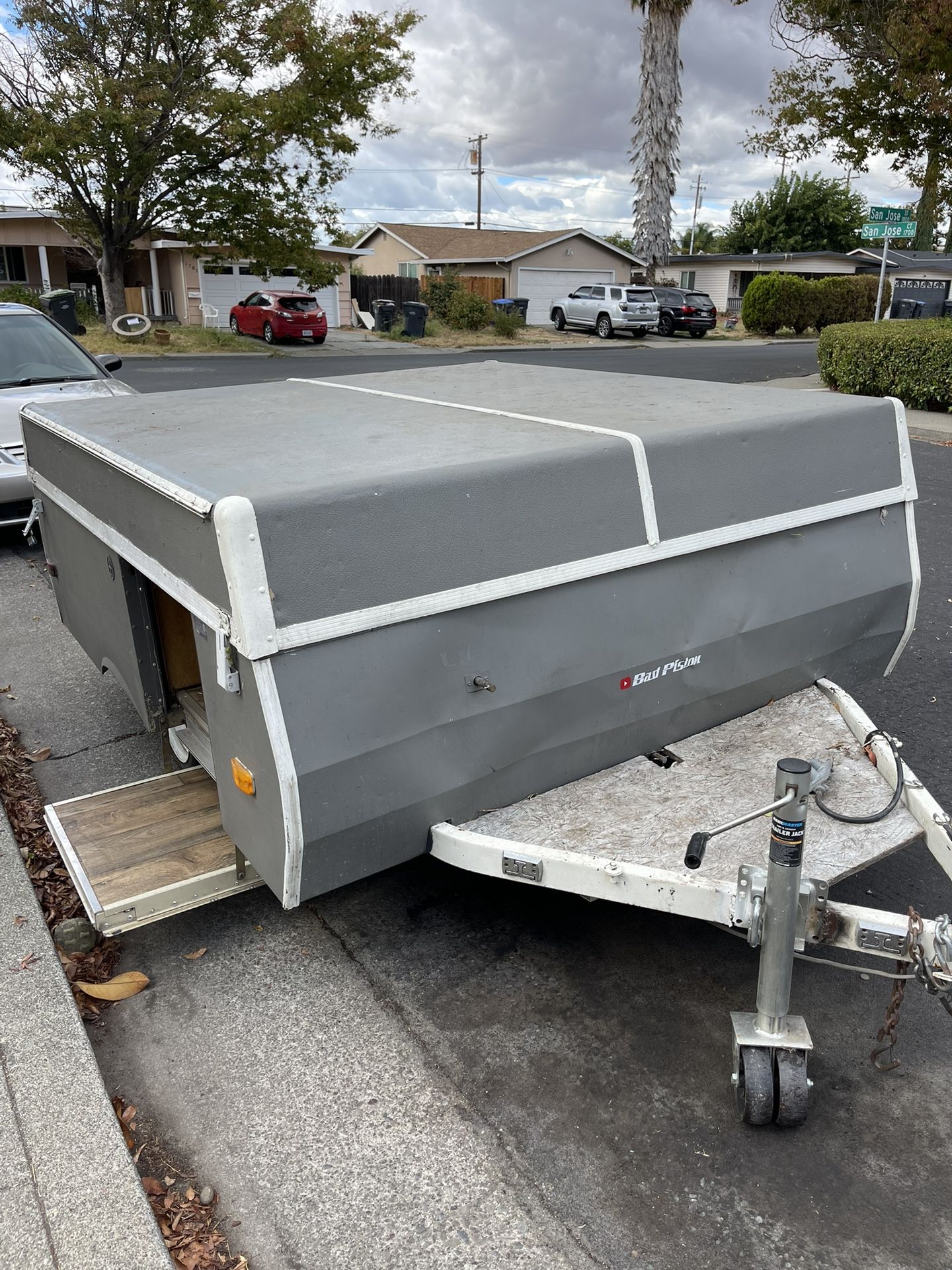 1986 Coleman Pop Up Trailer