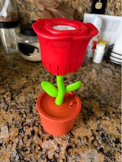 Flower bubble machine
