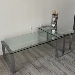 A set of two coffee tables. 
