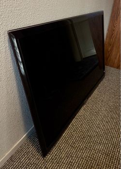 Samsung 46” Flat Screen TV – UN46D6000 with Remote